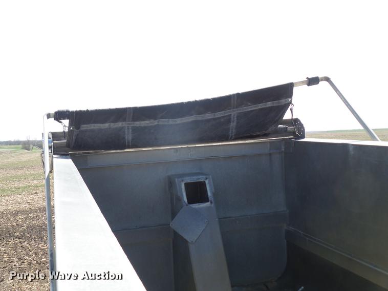 image for item DB6179 2004 Cornhusker 800 dump bed