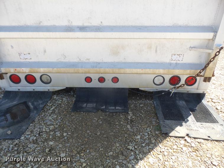 image for item DB6179 2004 Cornhusker 800 dump bed