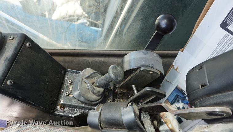 image for item DB6224 2005 Terex Fuchs MHL350 material handler