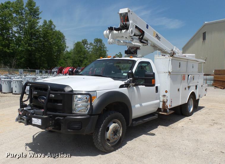 image for item DB7128 2011 Ford F550 Super Duty bucket truck