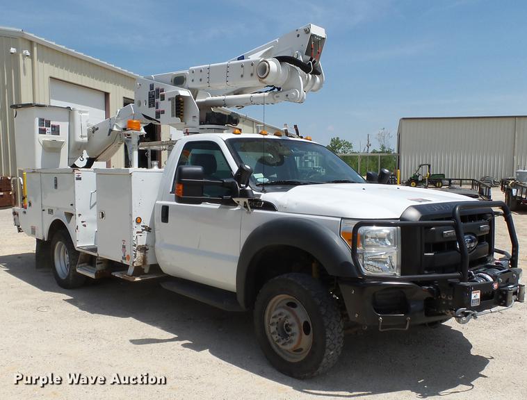 image for item DB7128 2011 Ford F550 Super Duty bucket truck