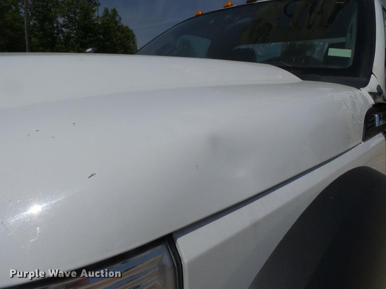 image for item DB7128 2011 Ford F550 Super Duty bucket truck