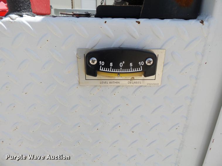 image for item DB7128 2011 Ford F550 Super Duty bucket truck