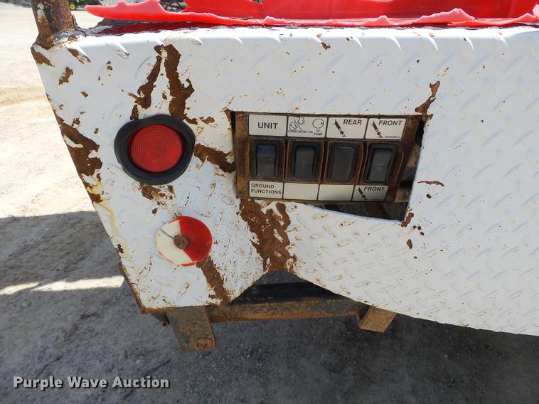 image for item DB7128 2011 Ford F550 Super Duty bucket truck