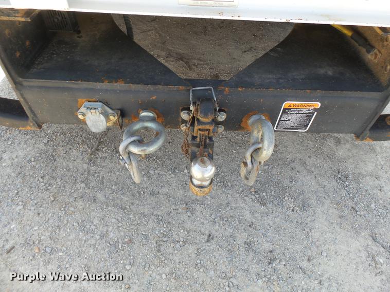 image for item DB7128 2011 Ford F550 Super Duty bucket truck