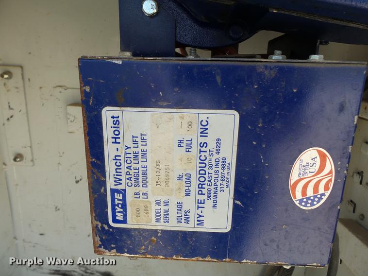 image for item DB7128 2011 Ford F550 Super Duty bucket truck