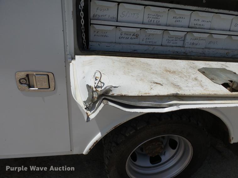 image for item DB7128 2011 Ford F550 Super Duty bucket truck