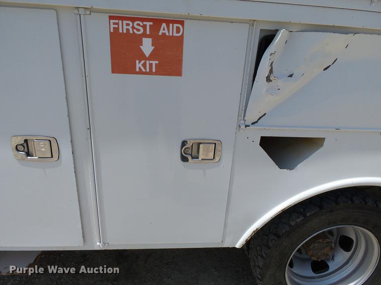 image for item DB7128 2011 Ford F550 Super Duty bucket truck