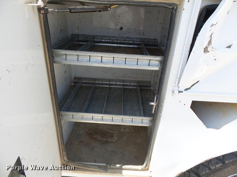 image for item DB7128 2011 Ford F550 Super Duty bucket truck