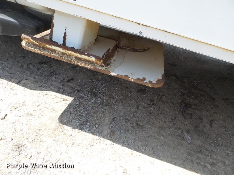 image for item DB7128 2011 Ford F550 Super Duty bucket truck