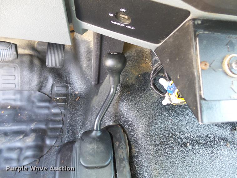 image for item DB7128 2011 Ford F550 Super Duty bucket truck