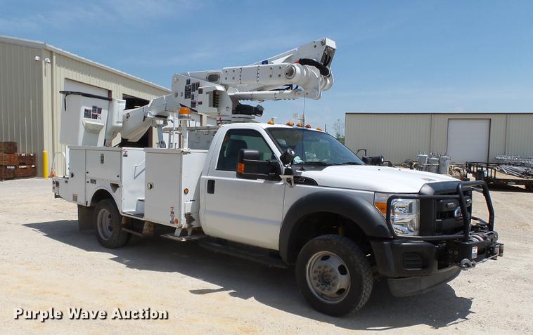 image for item DB7129 2011 Ford F550 Super Duty bucket truck