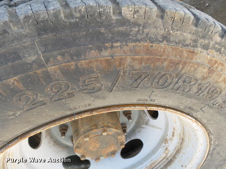 image for item DB7129 2011 Ford F550 Super Duty bucket truck