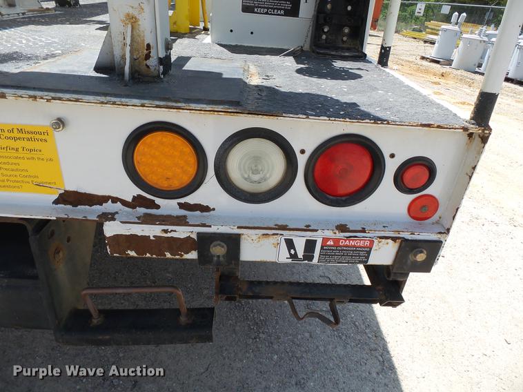 image for item DB7129 2011 Ford F550 Super Duty bucket truck