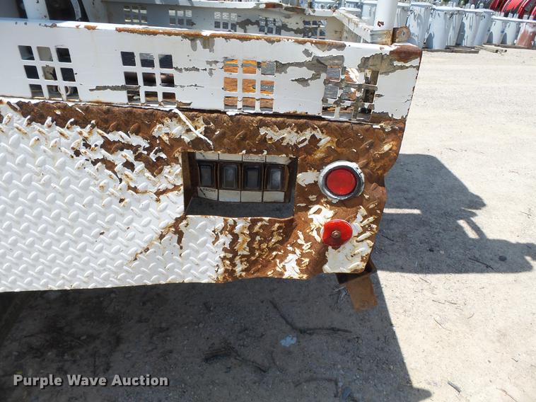 image for item DB7129 2011 Ford F550 Super Duty bucket truck