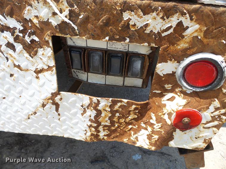 image for item DB7129 2011 Ford F550 Super Duty bucket truck