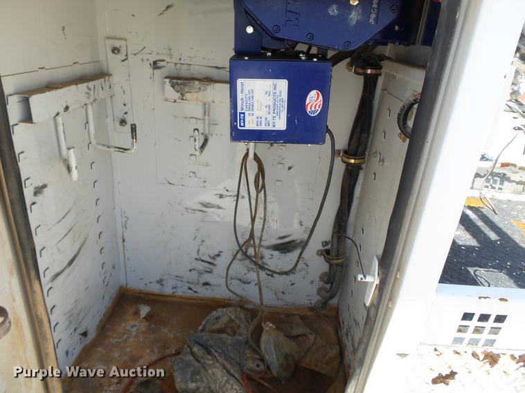 image for item DB7129 2011 Ford F550 Super Duty bucket truck