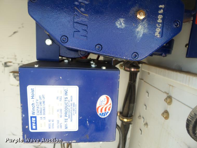 image for item DB7129 2011 Ford F550 Super Duty bucket truck