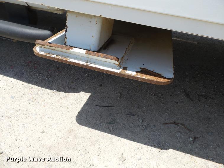 image for item DB7129 2011 Ford F550 Super Duty bucket truck