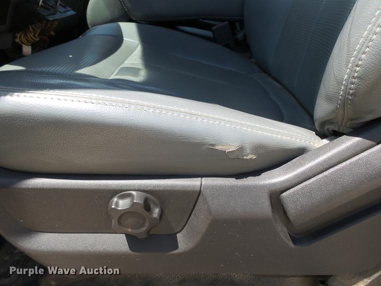 image for item DB7129 2011 Ford F550 Super Duty bucket truck