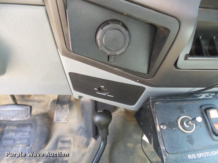 image for item DB7129 2011 Ford F550 Super Duty bucket truck