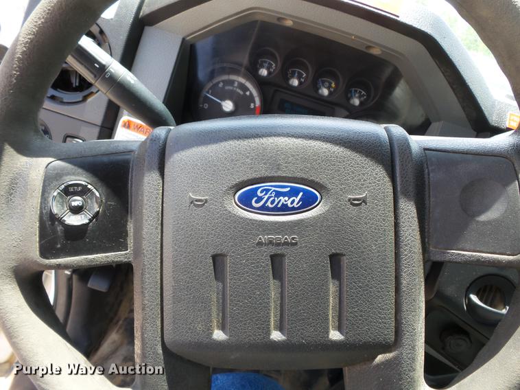 image for item DB7129 2011 Ford F550 Super Duty bucket truck