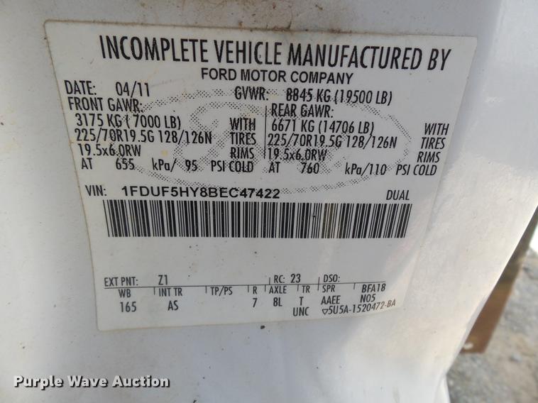 image for item DB7129 2011 Ford F550 Super Duty bucket truck