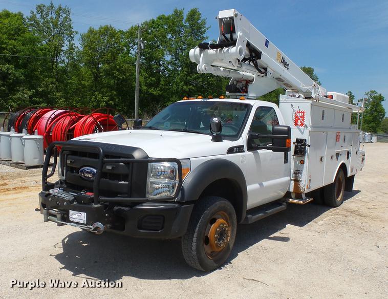 image for item DB7130 2011 Ford F550 Super Duty bucket truck