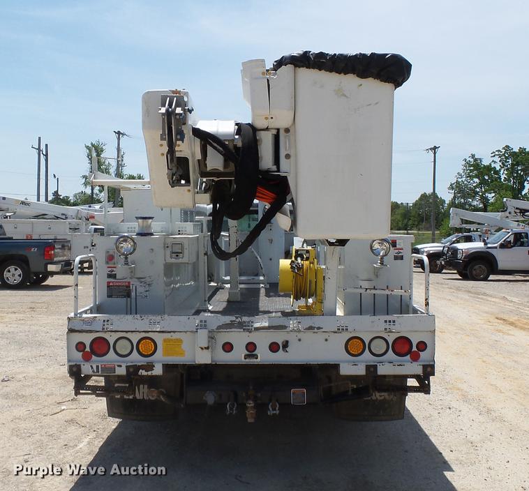 image for item DB7130 2011 Ford F550 Super Duty bucket truck