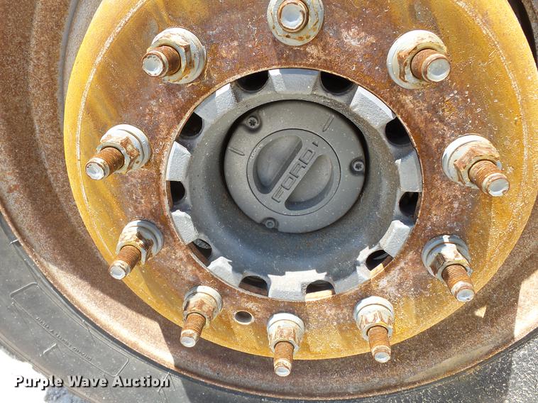 image for item DB7130 2011 Ford F550 Super Duty bucket truck