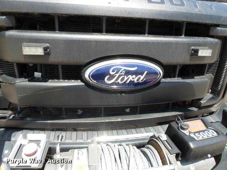 image for item DB7130 2011 Ford F550 Super Duty bucket truck