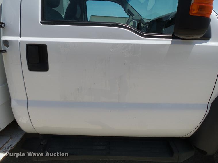 image for item DB7130 2011 Ford F550 Super Duty bucket truck