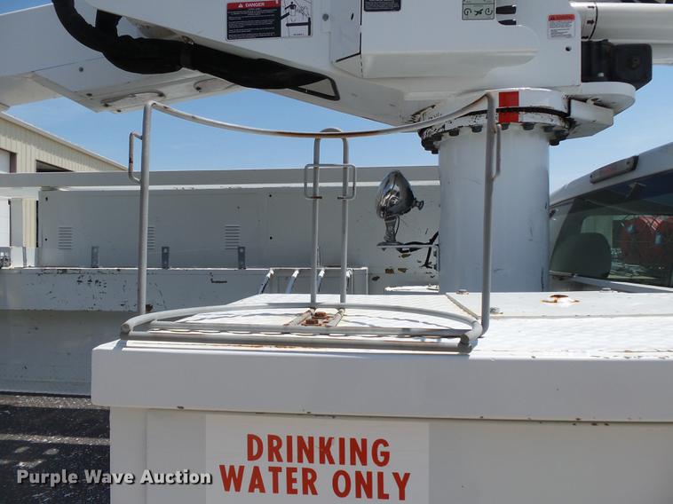 image for item DB7130 2011 Ford F550 Super Duty bucket truck