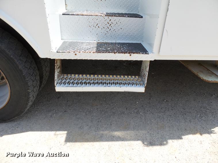 image for item DB7130 2011 Ford F550 Super Duty bucket truck