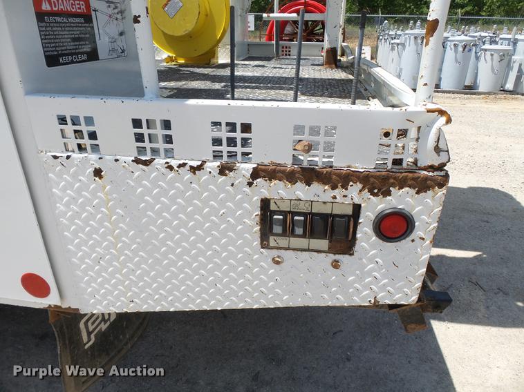 image for item DB7130 2011 Ford F550 Super Duty bucket truck