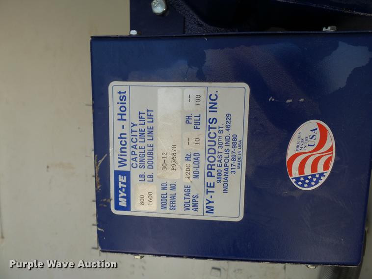 image for item DB7130 2011 Ford F550 Super Duty bucket truck