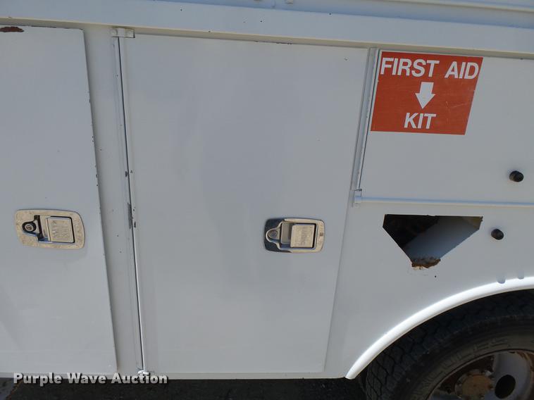 image for item DB7130 2011 Ford F550 Super Duty bucket truck