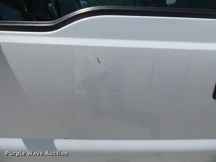 image for item DB7130 2011 Ford F550 Super Duty bucket truck