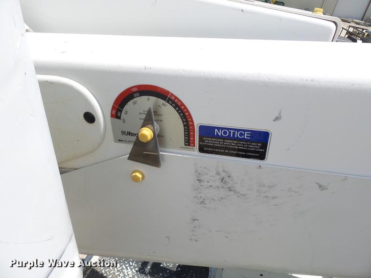 image for item DB7130 2011 Ford F550 Super Duty bucket truck