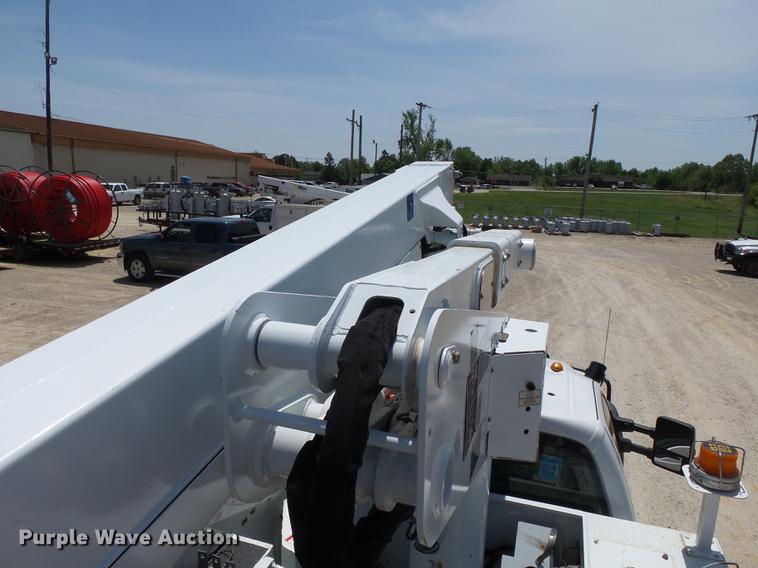 image for item DB7130 2011 Ford F550 Super Duty bucket truck