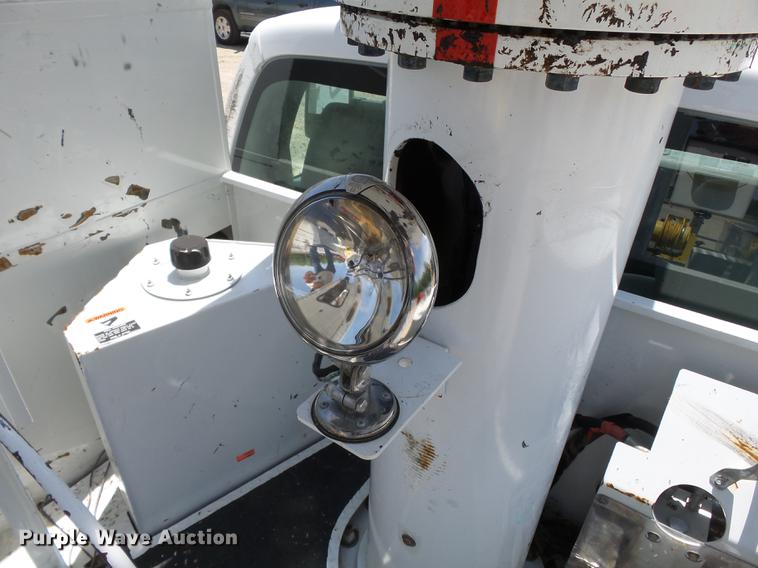 image for item DB7130 2011 Ford F550 Super Duty bucket truck