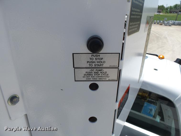 image for item DB7130 2011 Ford F550 Super Duty bucket truck
