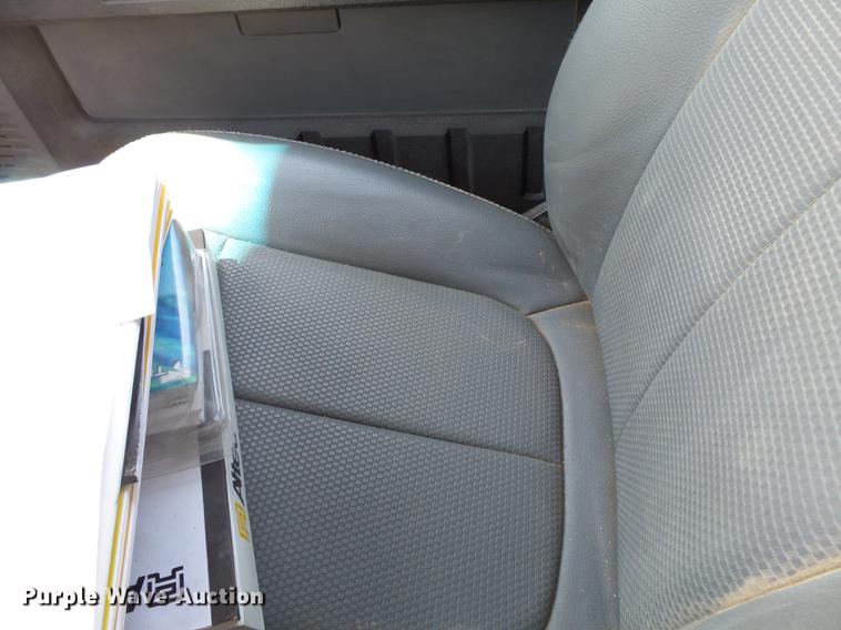 image for item DB7130 2011 Ford F550 Super Duty bucket truck