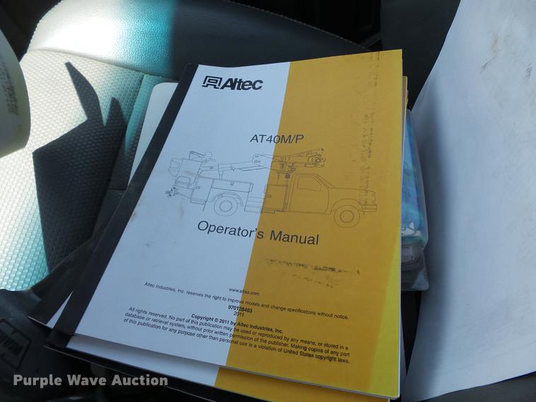 image for item DB7130 2011 Ford F550 Super Duty bucket truck