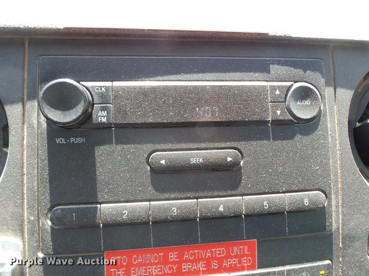 image for item DB7130 2011 Ford F550 Super Duty bucket truck