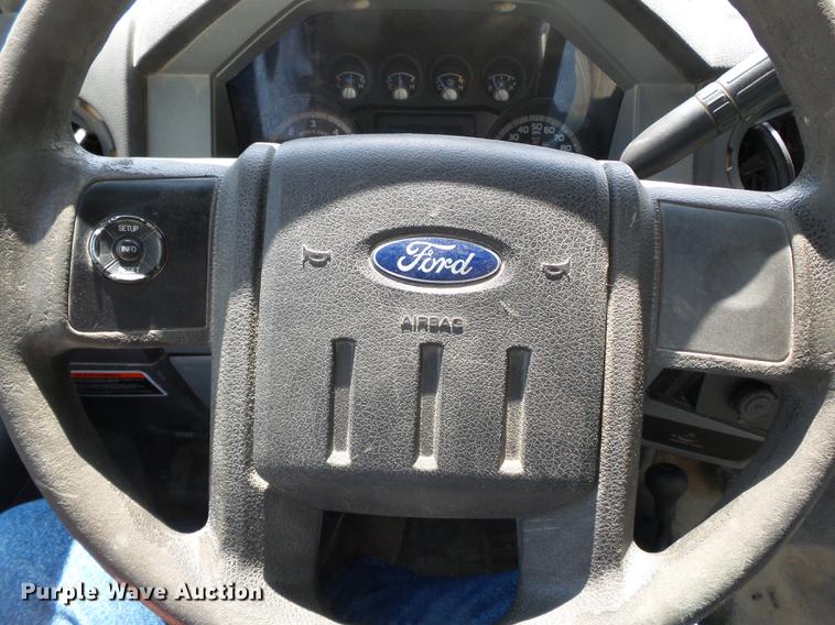 image for item DB7130 2011 Ford F550 Super Duty bucket truck