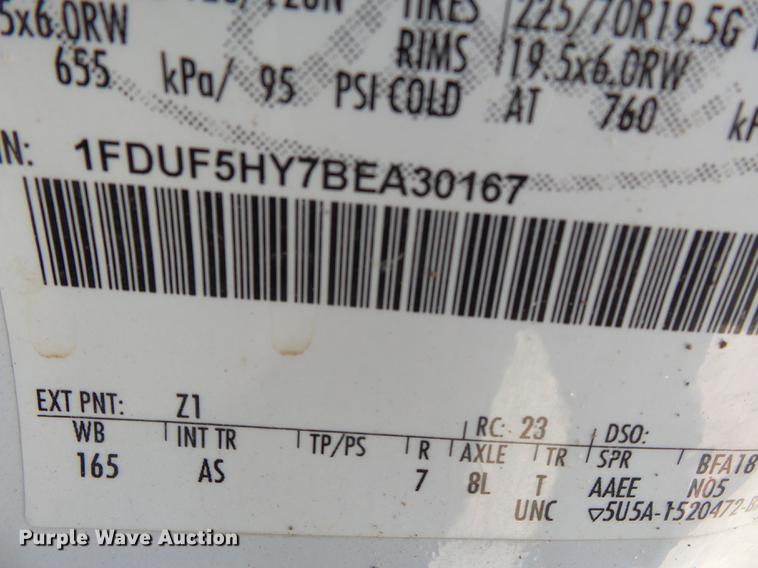 image for item DB7130 2011 Ford F550 Super Duty bucket truck