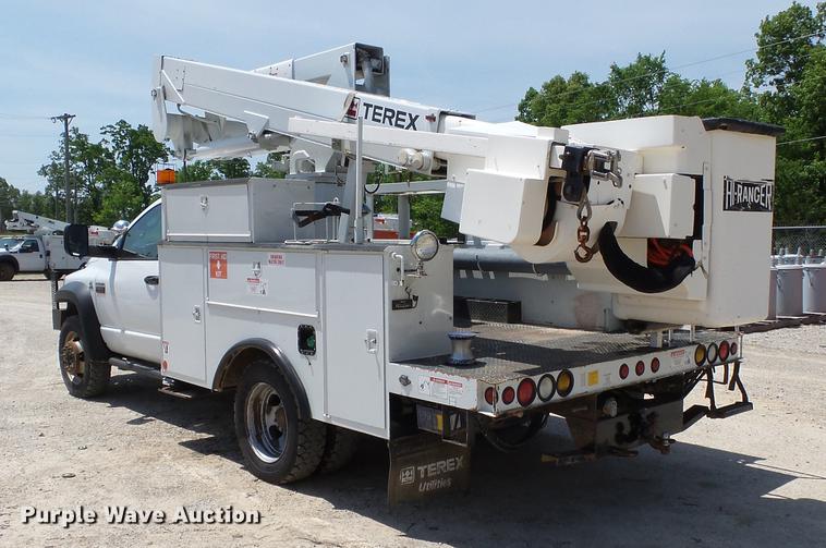 image for item DB7131 2009 Dodge Ram 5500 bucket truck