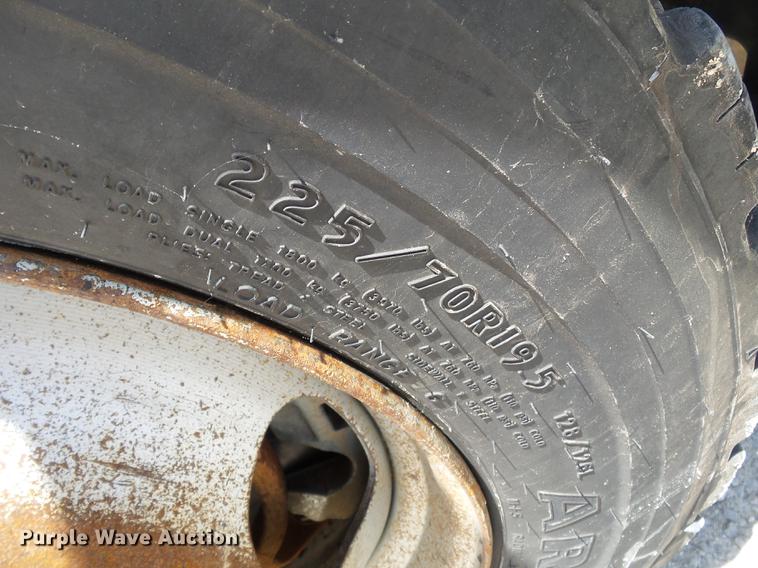 image for item DB7131 2009 Dodge Ram 5500 bucket truck