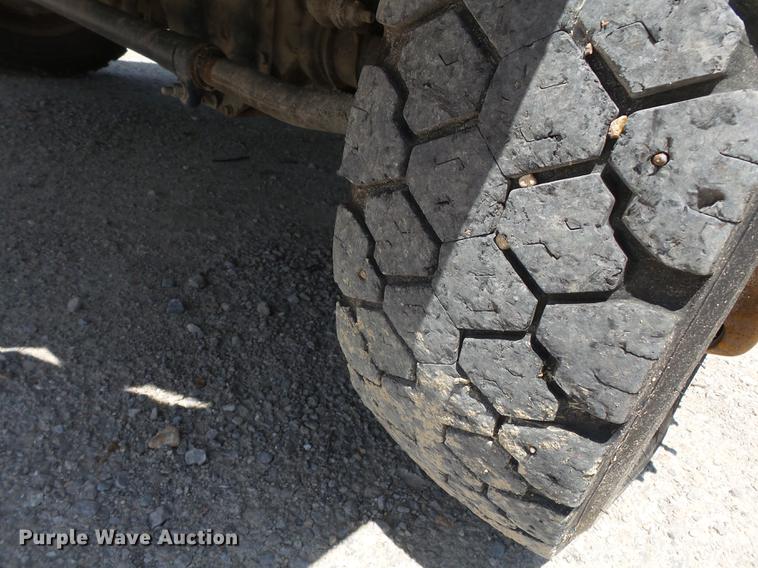 image for item DB7131 2009 Dodge Ram 5500 bucket truck